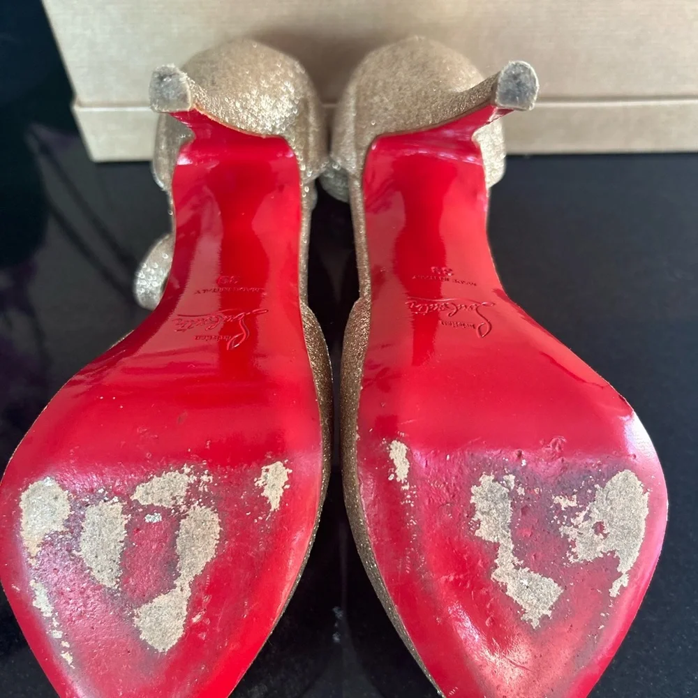 Christian Louboutin Paris Gold Glitter Strap Heels. 5” heals size 39 (9 US) - Picture 4 of 16